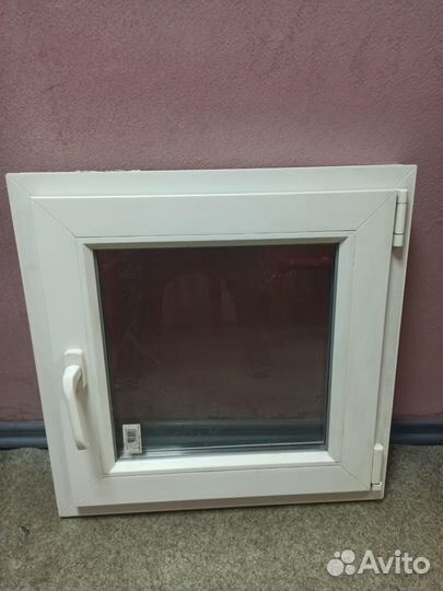 Продам пластиковое окно 66*66*6 в отлич. состоянии