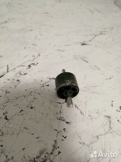 Колёсико для холодильника Bosh