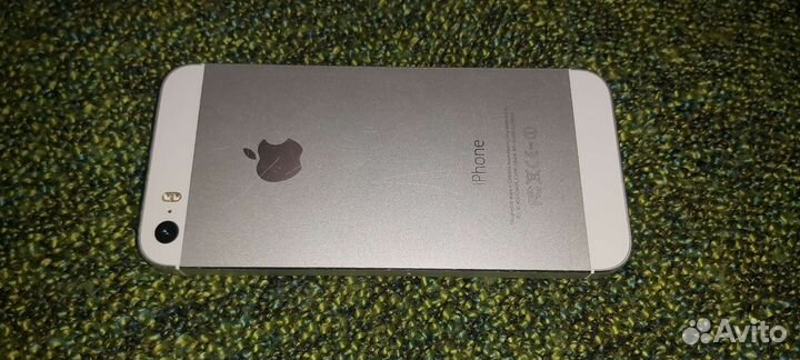 Телефон iPhone 5s