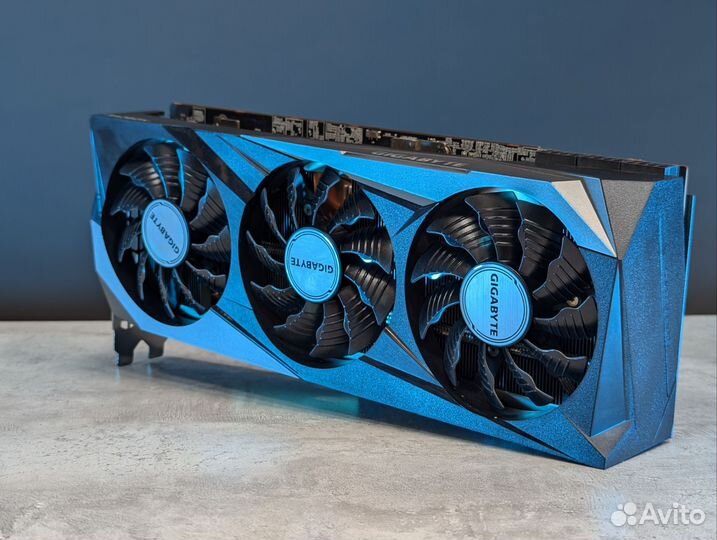 Видеокарта Rx 6900XT 16GB (RTX 3090)