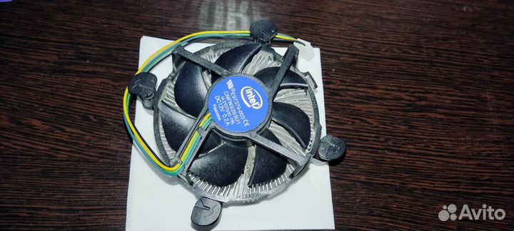 Процессор i5 9400F Box