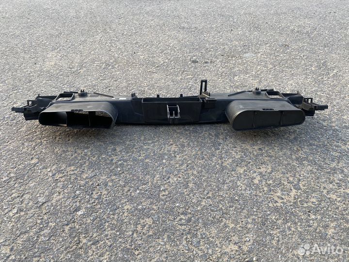 Воздуховод Mercedes Benz 212 рестайлинг оригинал