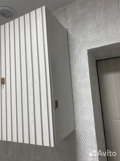 Кухонный шкаф и столешница