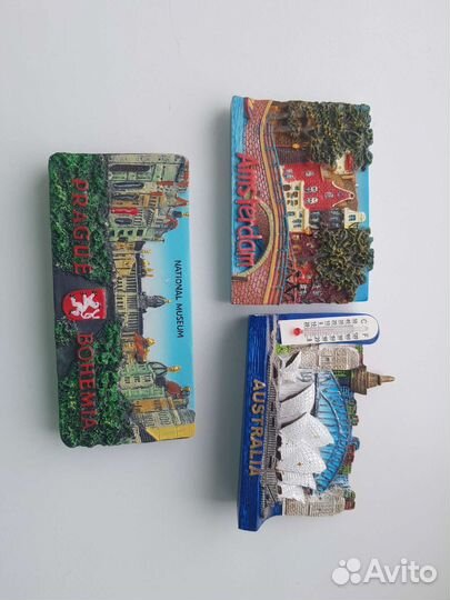 Магниты на холодильник из разных стран