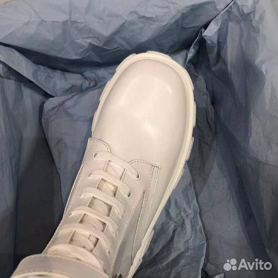 Женские ботинки prada