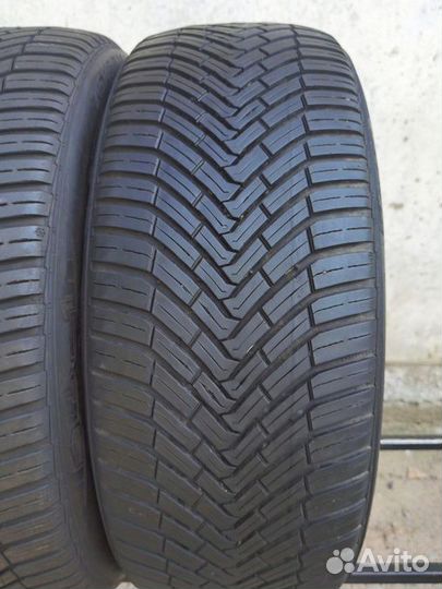 Continental AllSeasonContact 215/45 R18 93V