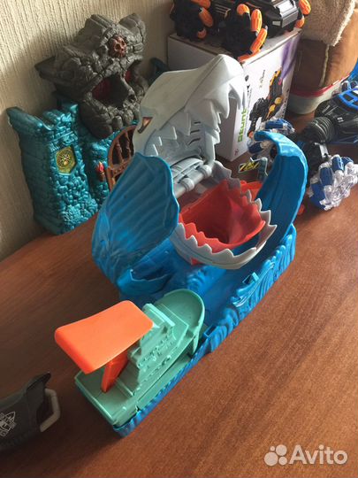 Треки Хот Вилс -Акула, Кобра, Весы, и другие