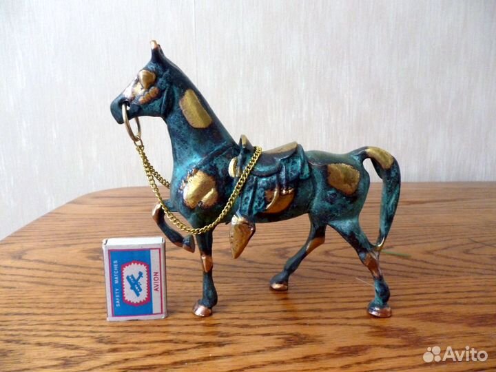 Бронзовая статуэтка