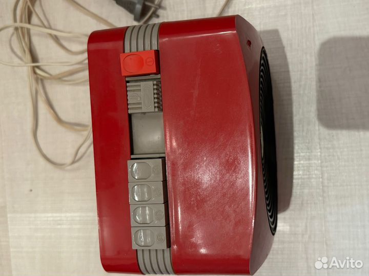 Приёмник трёхпрoграммный 