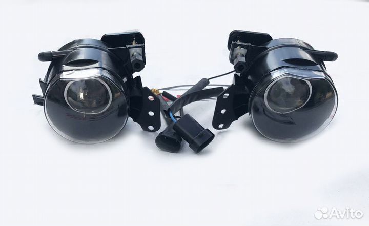 BMW E60 E90 E92 туманка птф в м пакет левая линзованная