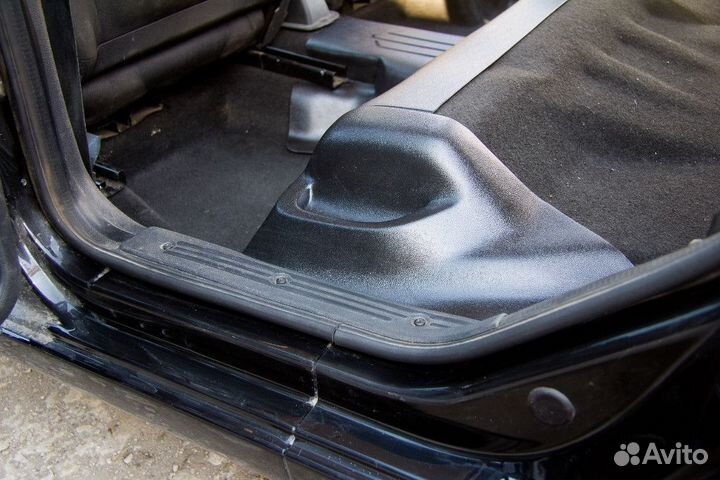 Накладки заднего ряда для Гранта комплект 4 штуки