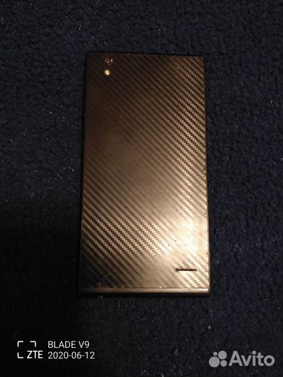 Телефон ZTE