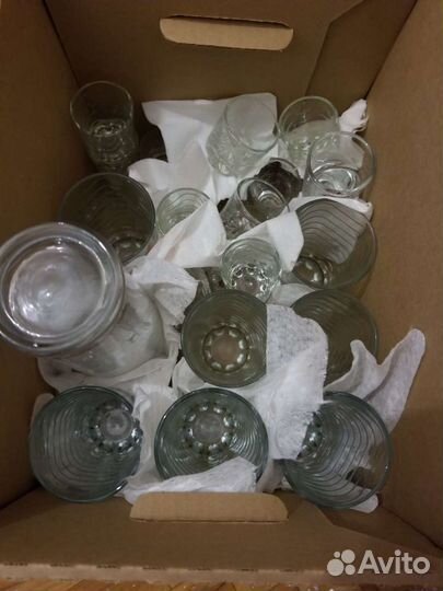 Кружки, стаканы, бокалы, рюмки