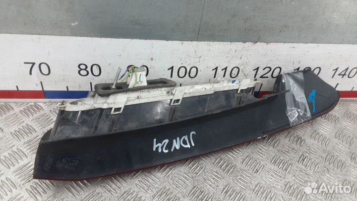 Фонарь Ford Fusion (2002-2012)