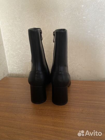 Новые женские демисезонные полусапог 37 р