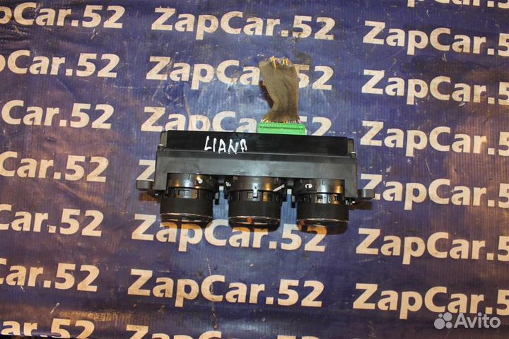 Блок управления печкой Сузуки Лиана