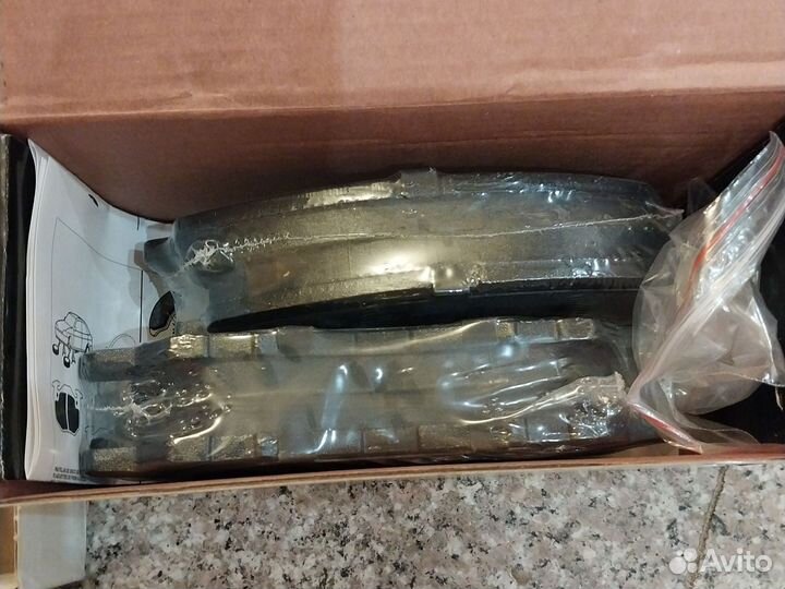 Колодки на toyota avensis 2006 передние и задние