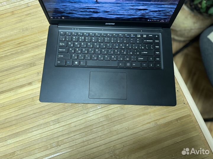 Тонкий 15.6 ноутбук 4/2/32SSD + HDD 6часов