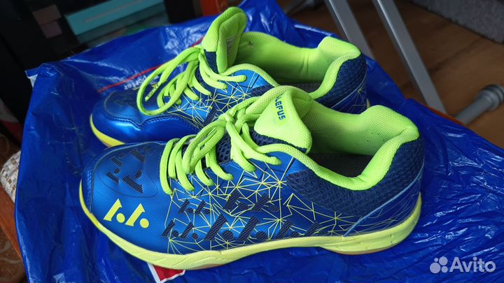 Кроссовки для бадминтона lefus