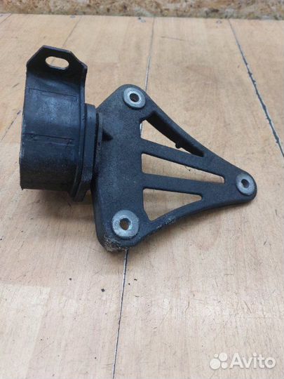 Подушка АКПП Saab 9-3 B204I 2000