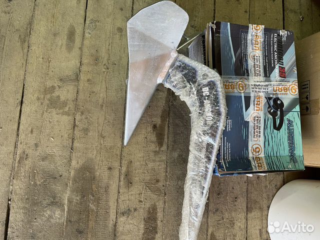 Якорь для лодки