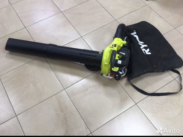 С257) Бензиновая воздуходувка Ryobi RBV26B