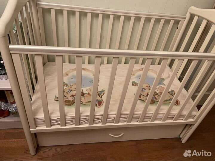 Кровать для младенцев