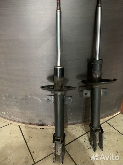 Задние стойки рено каптюр