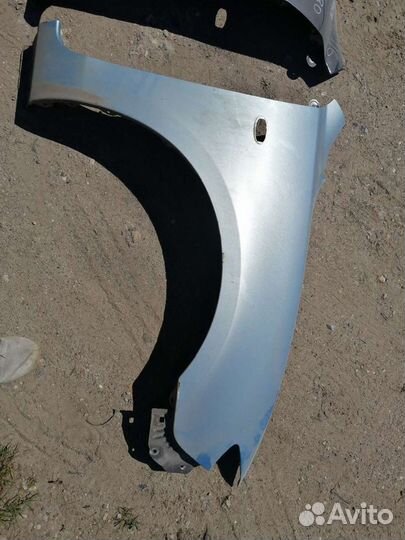 Крыло переднее левое mazda 3 bk