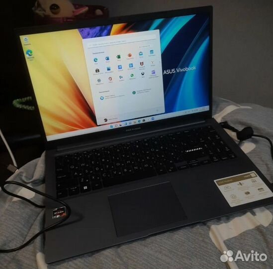 Asus vivobook 15 с подарочком