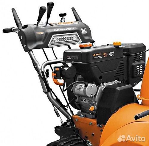 Снегоуборщик Daewoo Dast 1370 гусеничный