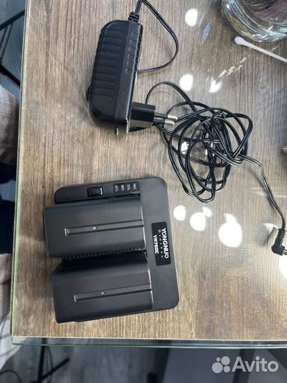 Осветитель YongNuo YN-256 3200-5500K