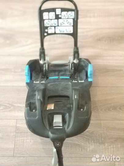 Детское автокресло Romer Baby Safe с базой Britax