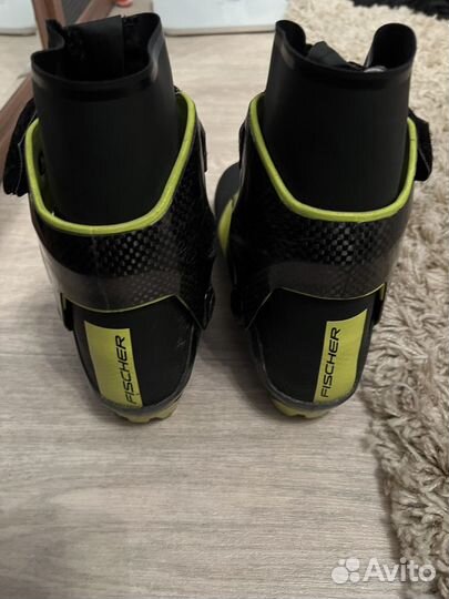 Лыжные ботинки fischer carbonlite