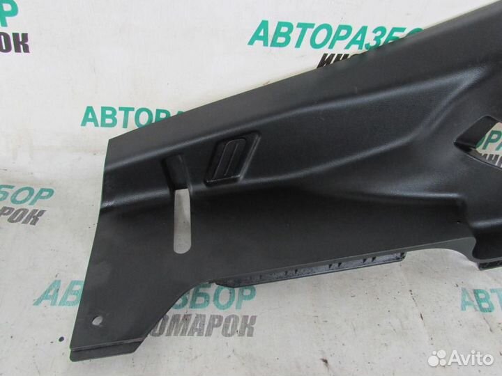 Обшивка стойки для Chevrolet Aveo 2011