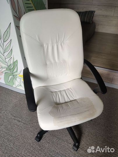 Компьютерное кресло