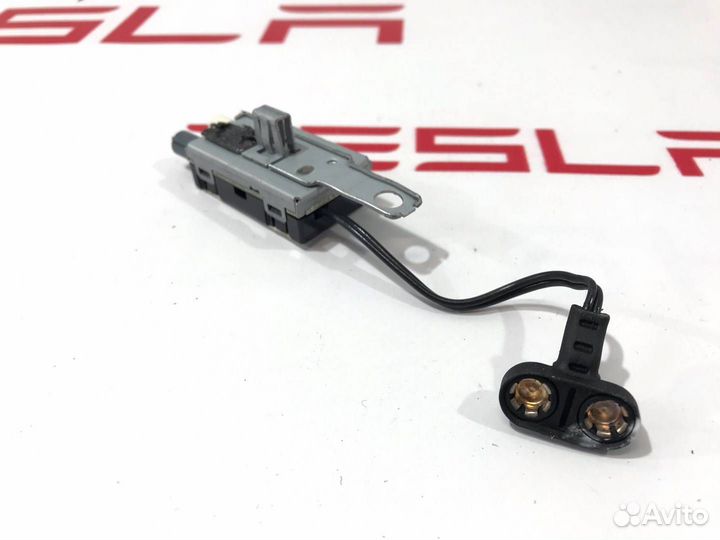 Антенна усилитель AM/FM Tesla Model S 2013