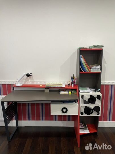 Письменный стол парта