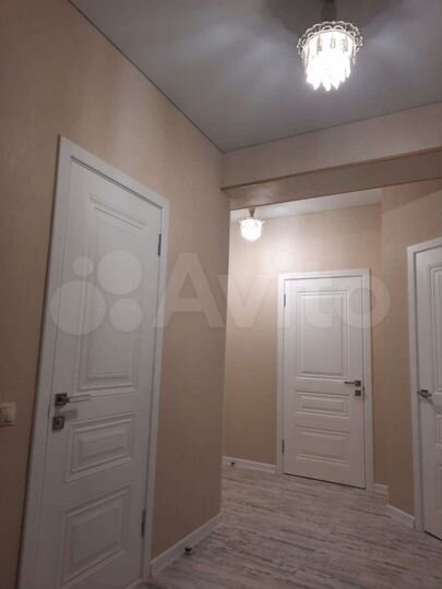 2-к. квартира, 72 м², 4/10 эт.