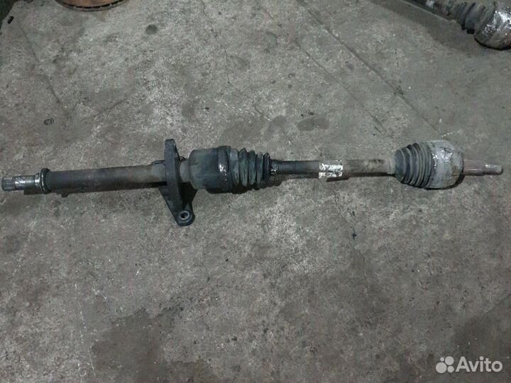 Продам передний правый рено меган 2 1.6 МКПП