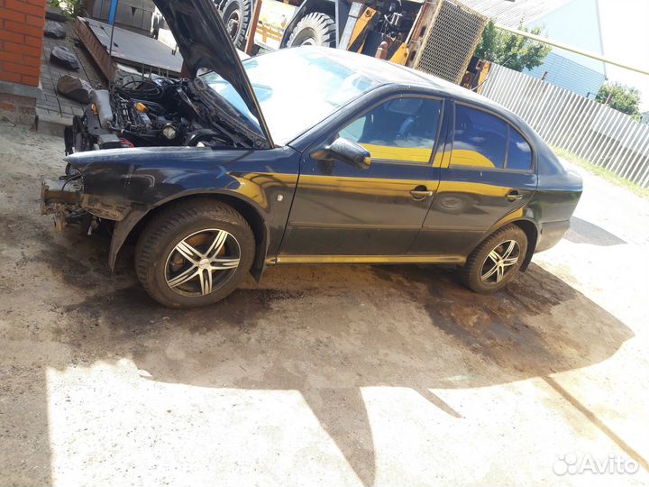 Skoda octavia тур 2008г. двигатель 1.8 турбо AUM