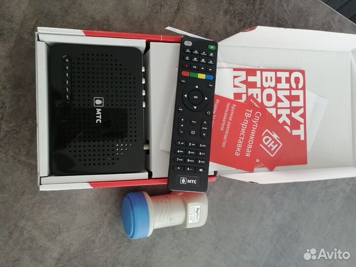 Приставка, пульт и конвертер МТС