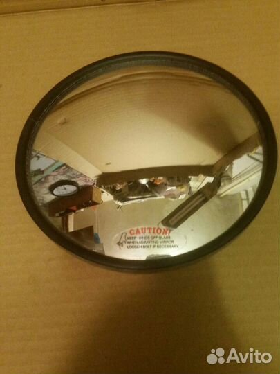 Большое зеркало заднего обзора