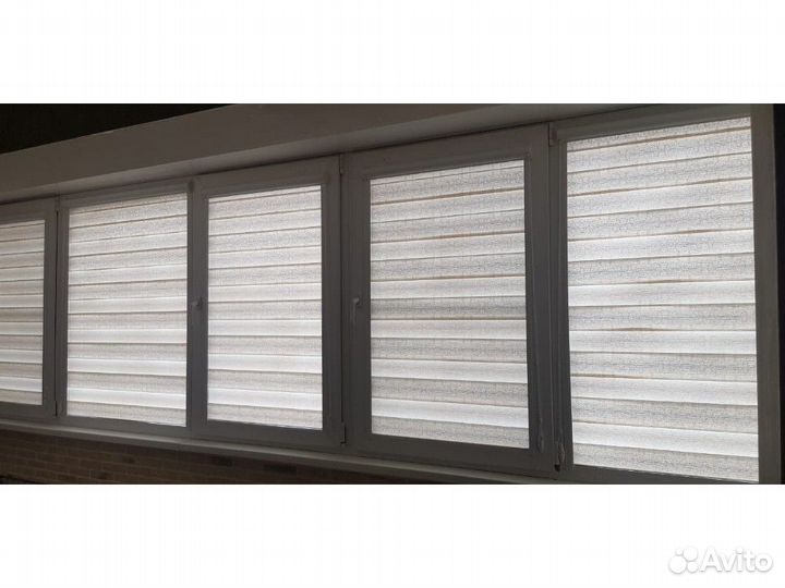 Рулонные шторы день ночь зебра D552