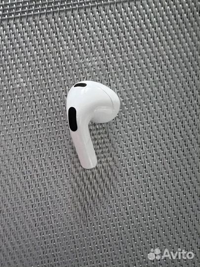 Беспроводные наушники apple airpods 3 (правый)