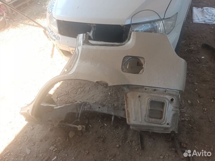 Крыло задние nissan x-trail