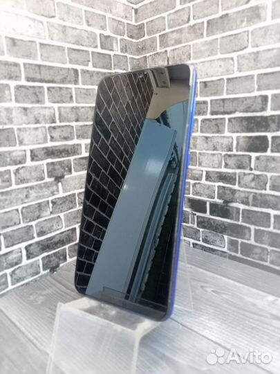 Samsung Galaxy A10, 2/32 ГБ
