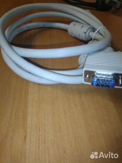 Кабель для монитора VGA (D-Sub)