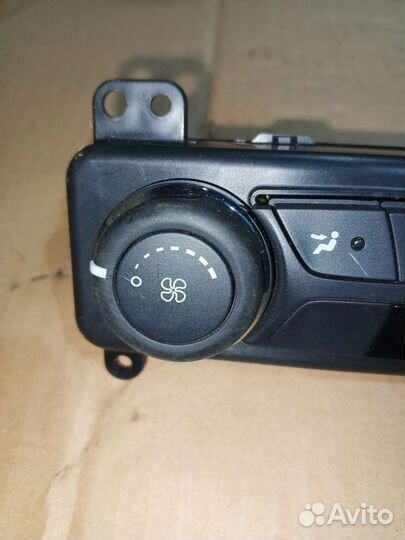 Блок управления печкой Ford Explorer 5