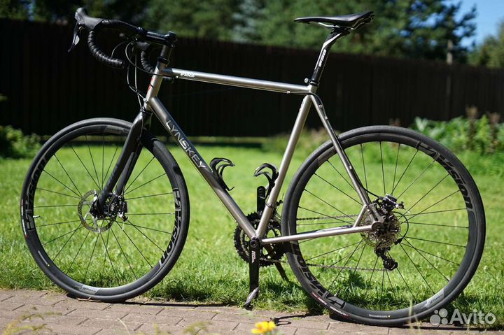 Титановый шоссейный велосипед Lynskey (USA)